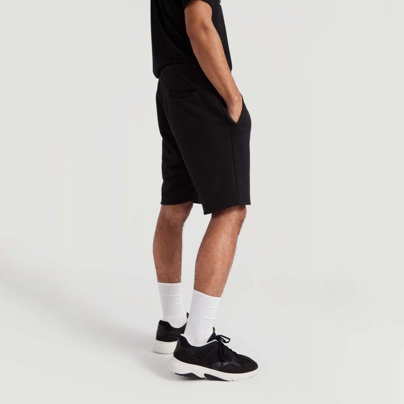 4. O'Neill Sweat Shorts M 92800429944