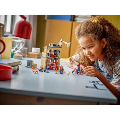 7. LEGO Marvel Super Heroes 76317 – Peter Parkers Wohnung