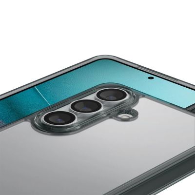 5. Spigen Ultra Hybrid Hülle für Samsung Galaxy S26+ - Halbtransparent