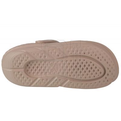 4. Crocs Off Grid Clog 209501-2V3