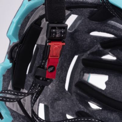 8. ENDURO Helm