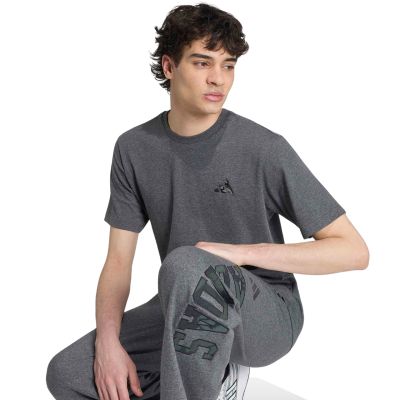 5. adidas Herren-T-Shirt mit Camouflage-Motiv, kleinem Logo und Stickerei, grau, KC7159