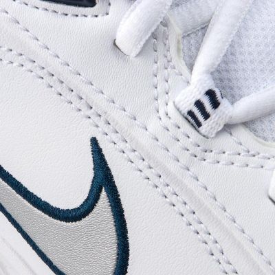 8. Nike Air Monarch IV M Schuhe 415445-102