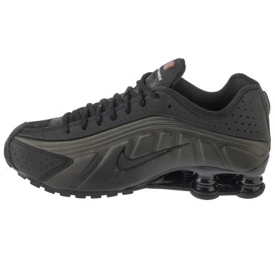 2. Nike Shox R4 HQ1988-001 Schwarz 40