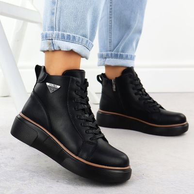 6. Schwarze Damen-Lederstiefeletten mit Keilabsatz Filippo DBT6452