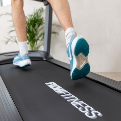 31. FLOW FITNESS ELEKTRISCHES LAUFBAND RUNNER DTM2500