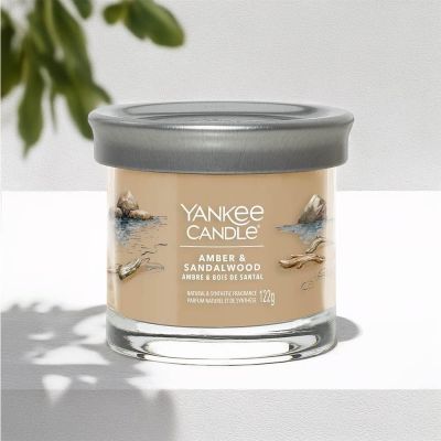 2. Tumbler mit 1 Docht AMBER & SANDALWOOD YANKEE