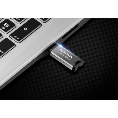 4. USB-Stick ADATA UV250 AUV250-32G-RBK (32 GB; USB 2.0; silber)