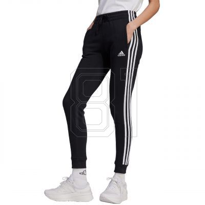 4. adidas Essentials 3-Streifen Fleece W Hose HZ5753