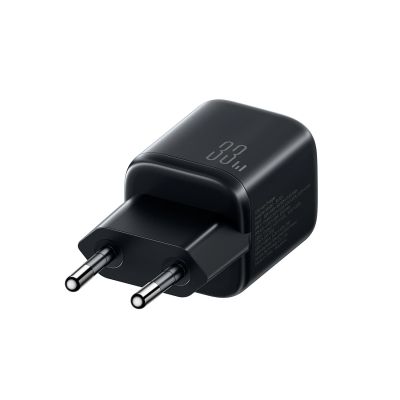 4. Joyroom JR-TG7 33W USB-A + USB-C Wandladegerät – Schwarz