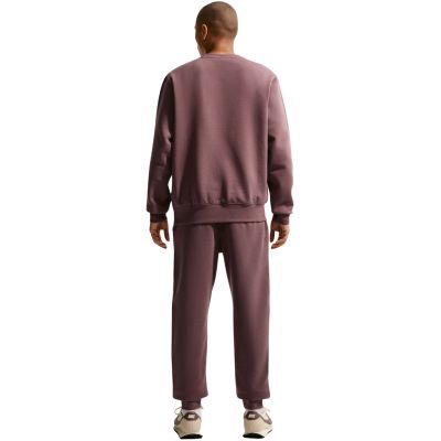 14. Nike Club Herrenhose Braun FN3801 502