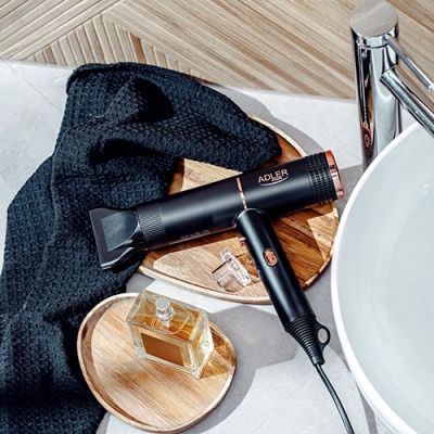 7. ADLER AD 2278 Haartrockner