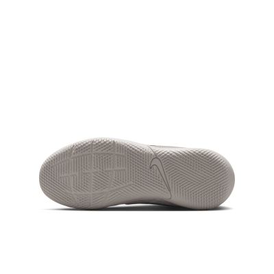 4. Nike Junior Streetgato IN Schuhe HM8757-001