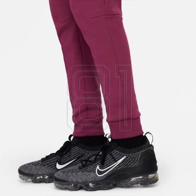 5. Nike Sportswear Tech Fleece Jr Hose CU9213 653