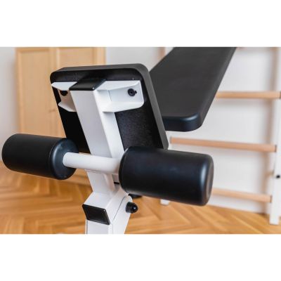 3. DREHBARE TRAININGSBANK MIT KNIEPOLSTERN UND SITZFLÄCHE BENCHK B1W