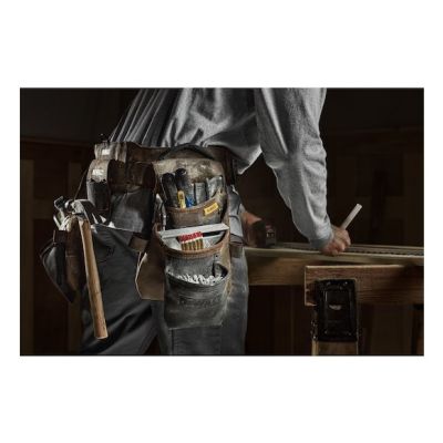 2. DeWALT DWST50113-1 Werkzeuggürtel