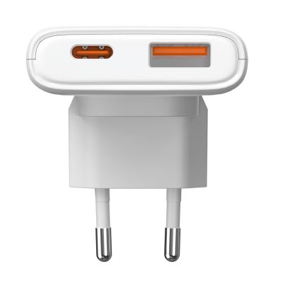 2. AKYGA Ladegerät USB-A + USB-C AK-CH-31