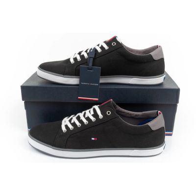 26. Tommy Hilfiger Sneakers M FM0FM00596990