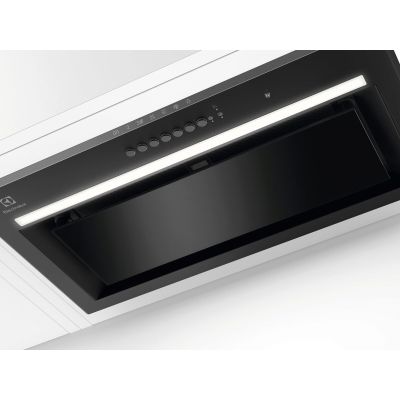 7. Dunstabzugshaube ELECTROLUX LFG825K