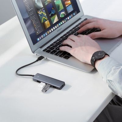 2. Ugreen Hub-Adapter 4in1 USB auf 4x USB 3.0+Micro-USB (grau)