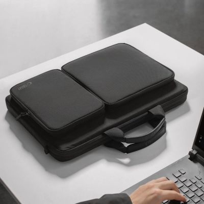 11. Tech-Protect Defender Tasche für 17" Laptop - Schwarz