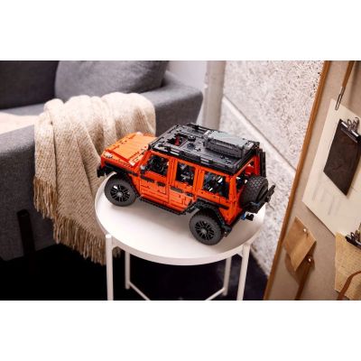8. LEGO Technic 42177 Mercedes-Benz G 500 PROFESSIONAL Linie