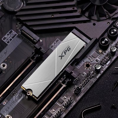 7. ADATA GAMMIX S60 SSD 2 TB PCIe Gen4 M.2