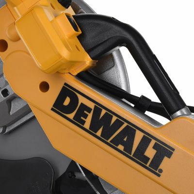 6. DeWalt DWS780-QS Gehrungssäge (1675 W; 305 mm)