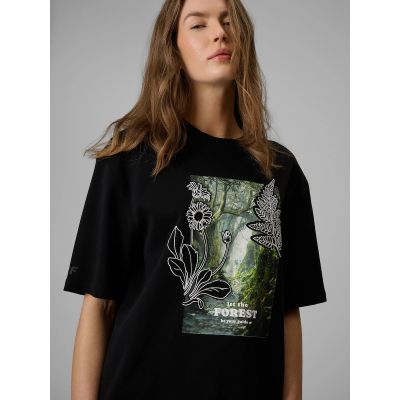 4. Locker geschnittenes Damen-T-Shirt mit Aufdruck 4F 4FRSS26TTSHF3706-20S