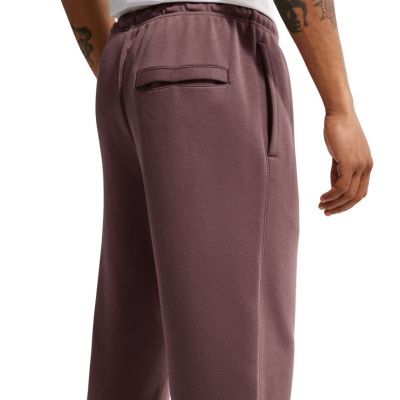 11. Nike Club Herrenhose Braun FN3801 502