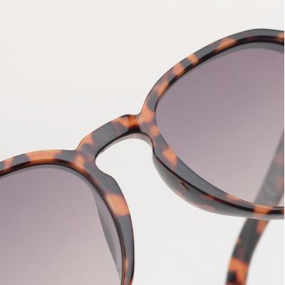 4. ILZE-Brille
