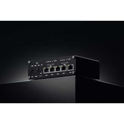 8. Teltonika RUTX12 Mobilfunknetz-Router