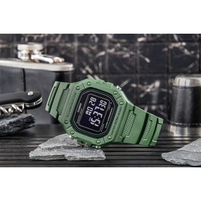 6. CASIO W-218H-3BVEF Unisex-Uhr + Box