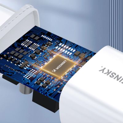 13. Wozinsky CWCUCW 30W USB-C / 2 x USB-A Wandladegerät - Weiß