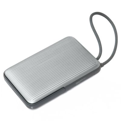 4. LAUT POWER CHARGE RISER+ Powerbank