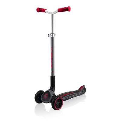 16. Globber Master Prime 3-Rad-Scooter / Schwarz - New Red 664-102