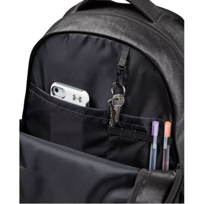 8. Under Armour Signature Rucksack 1355696-010 