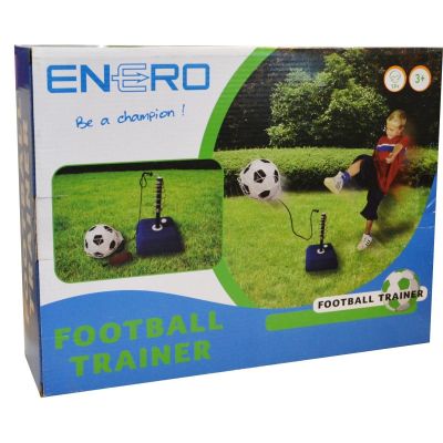 8. ENERO FUSSBALLTRAINER FÜR KINDER