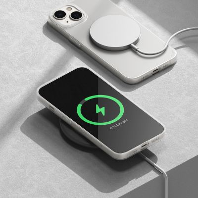 9. Ringke Slim Case für iPhone 14 Plus ultradünne halbtransparente Hülle