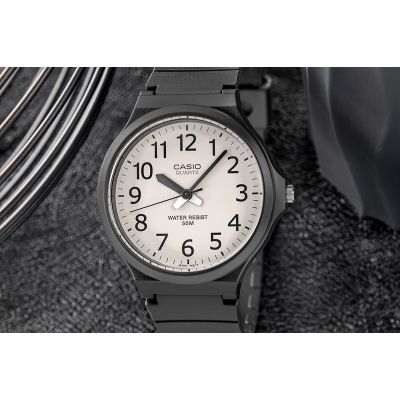 5. Herrenuhr CASIO MW-240-7BVDF + Box