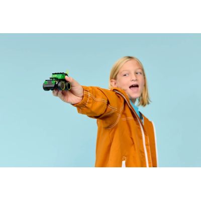 8. LEGO City 60484 Rennfahrer: Spielerauto