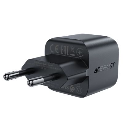 3. Acefast A77 Mini PD 30W GaN USB-C Wandladegerät – Schwarz