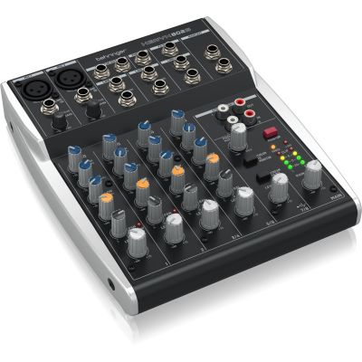 4. Behringer 802S – Kompakter 8-Kanal-Analogmixer mit USB-Schnittstelle, speziell entwickelt für Podcasting, Streaming und Heimaufnahmen