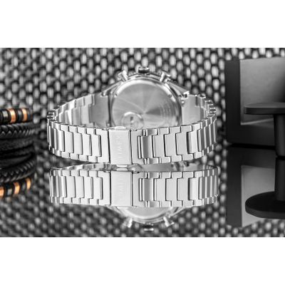 7. TIMEX Q Timex 3-Zeitzonen-Chronograph TW2V69800 Herrenuhr + Box