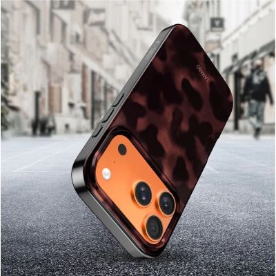 8. Tech-Protect Lamano MagSafe Case für iPhone 17 Pro Max - Schwarz und Rot