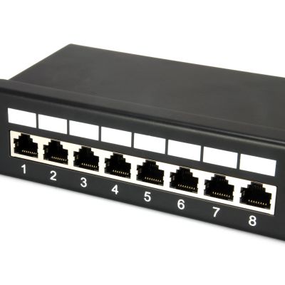 3. Equip 327425 1U Patchpanel