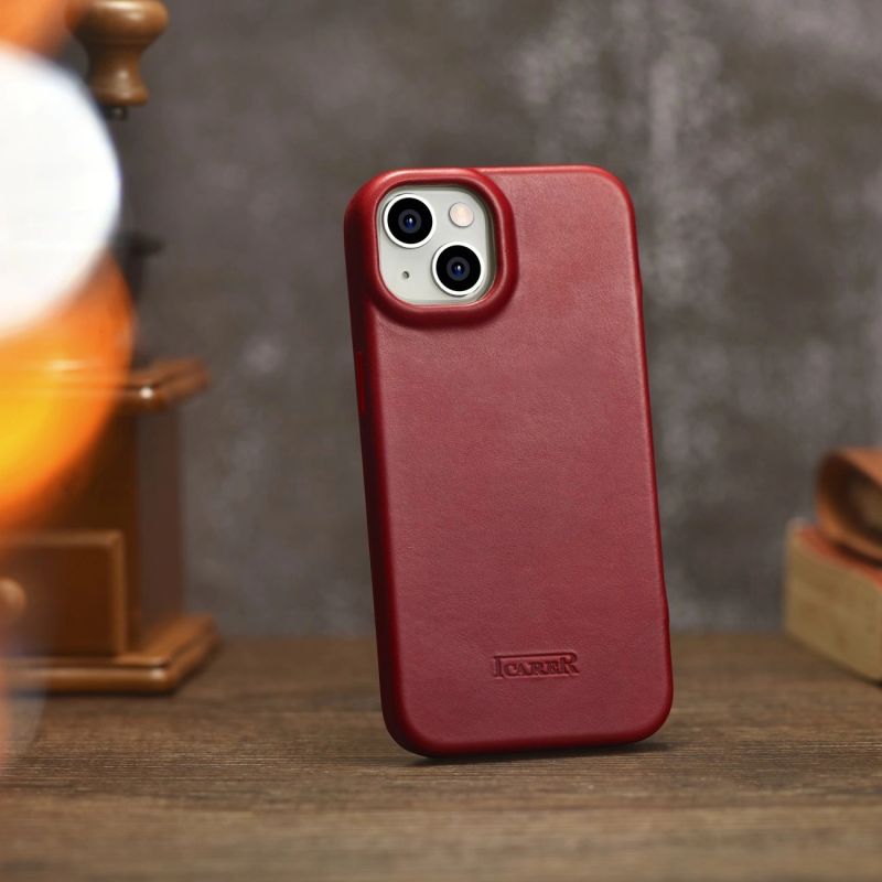 26. iCarer CE Oil Wax Premium Leather Folio Case iPhone 14 Plus Magnetic Flip Leather Folio Case MagSafe Red (AKI14220707-RD)