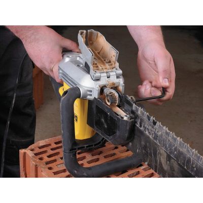4. DeWALT DWE398 Säbelsäge Alligatorsäge 430 mm 1700 W