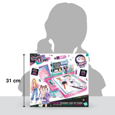 14. Canal Toys So Slime Fashion Designer Light-Up Studio
