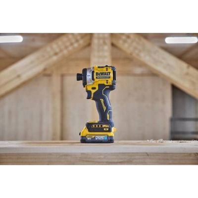 10. 18V DCF860E2T-QW DEWALT Akku-Schlagschrauber
